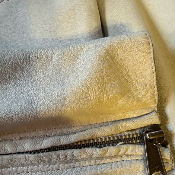 Women's White Leather Jacket - Picture 13 of 16